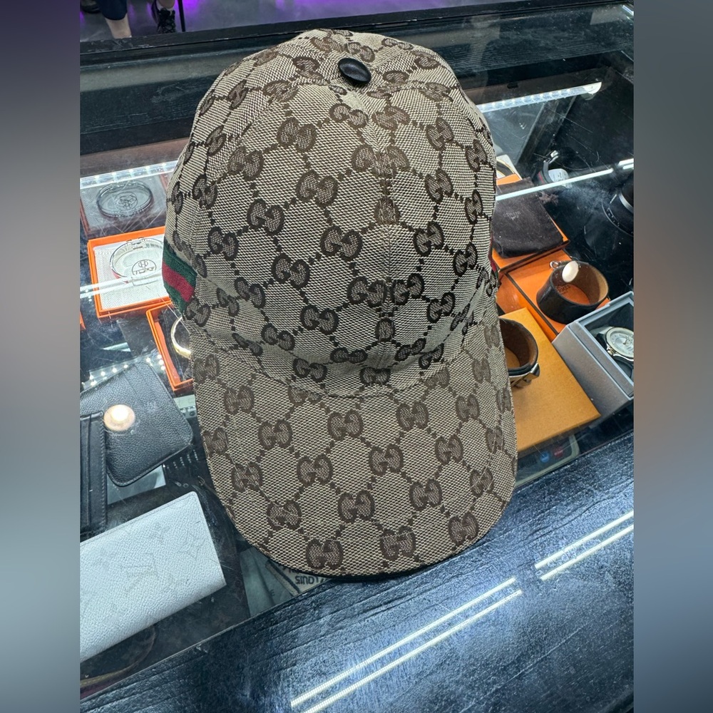 Gucci baseball hat